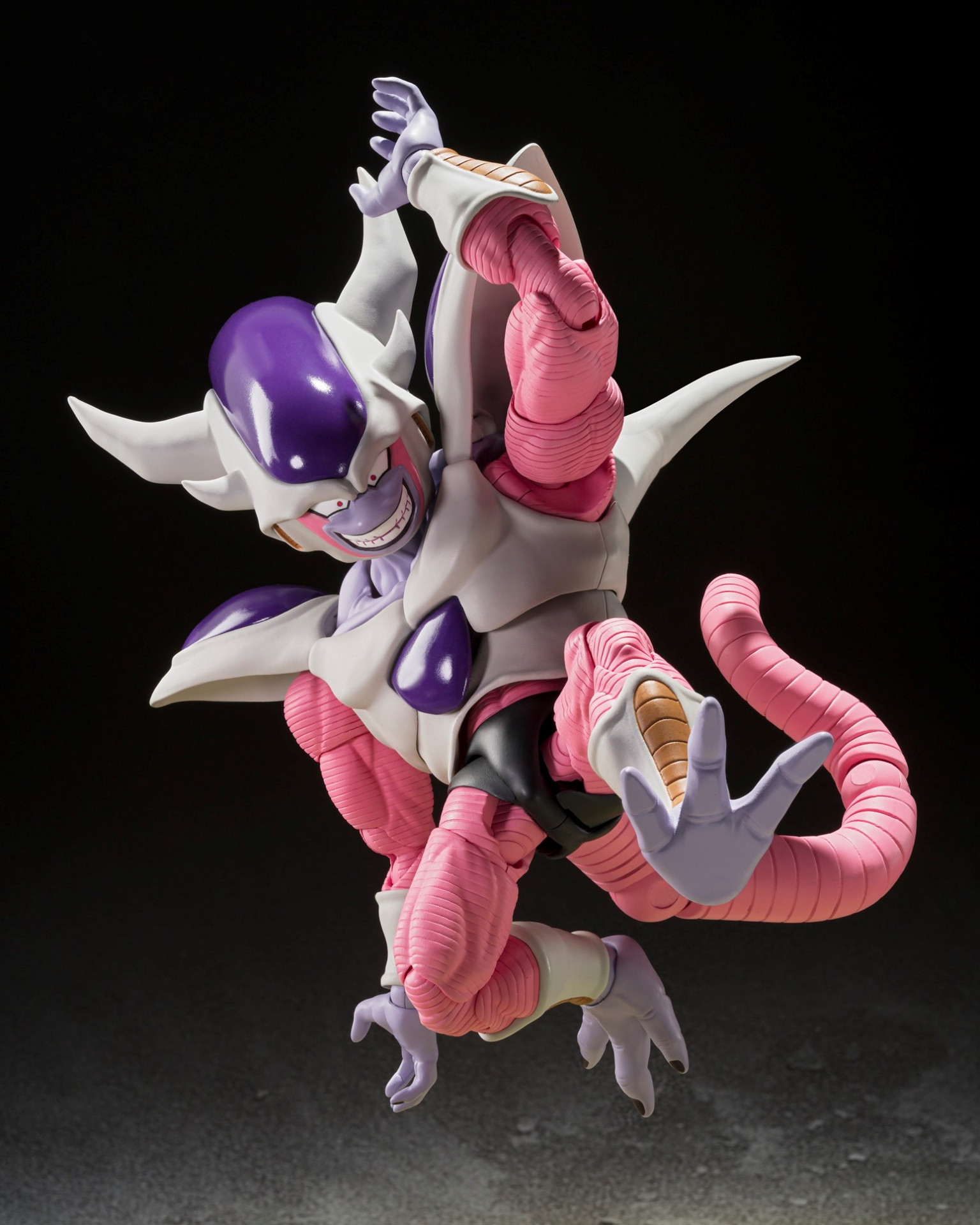 ドラゴンボール 組立式FREEZA'S FORCE III 5種 Third Form Frieza Is Coming to the S.H. Figuarts Series!] | DRAGON